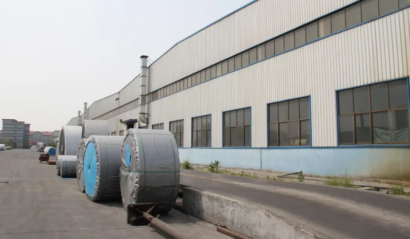 Ce este o bandă de cauciuc transportoare industrială
